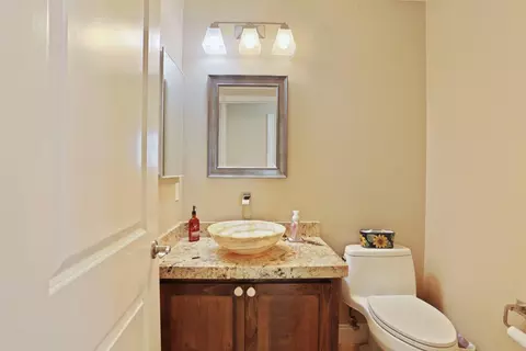 Bath - 1717 Edgebrook Dr, Modesto, CA 95354 photo 1 of 9