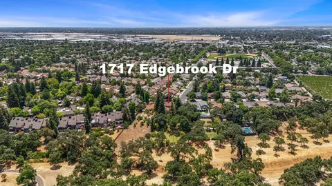 View/Area - 1717 Edgebrook Dr, Modesto, CA 95354 photo 8 of 12