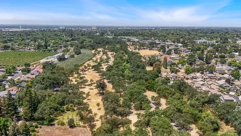 View/Area - 1717 Edgebrook Dr, Modesto, CA 95354 photo 6 of 12