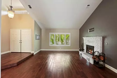 Living - 1717 Edgebrook Dr, Modesto, CA 95354 photo 2 of 9