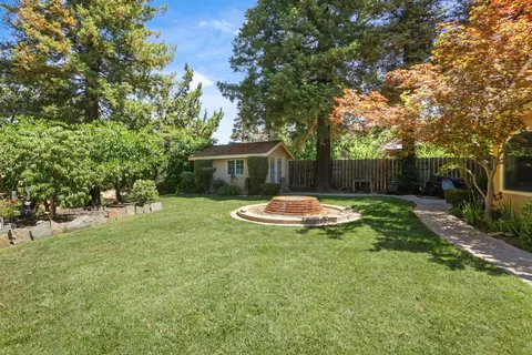Exterior - 1717 Edgebrook Dr, Modesto, CA 95354 photo 23 of 28