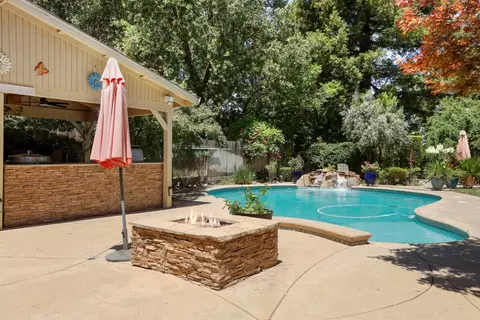 Exterior - 1717 Edgebrook Dr, Modesto, CA 95354 photo 24 of 28
