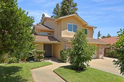 Exterior - 1717 Edgebrook Dr, Modesto, CA 95354 photo 4 of 28
