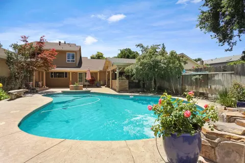 Exterior - 1717 Edgebrook Dr, Modesto, CA 95354 photo 22 of 28