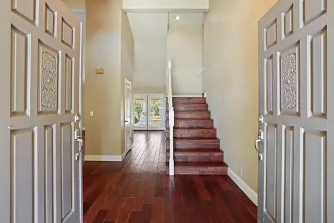 Entry Way - 1717 Edgebrook Dr, Modesto, CA 95354 photo 1 of 4