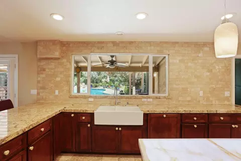 Kitchen - 1717 Edgebrook Dr, Modesto, CA 95354 photo 8 of 17