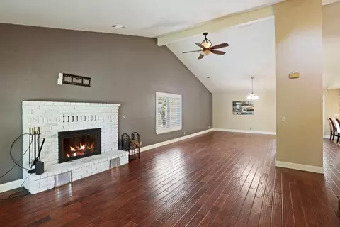 Living - 1717 Edgebrook Dr, Modesto, CA 95354 photo 4 of 9