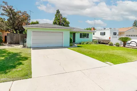 52 W San Gabriel Ave, Clovis, CA 93612 photo 3