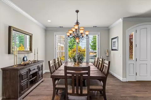 Dining - 1545 Thunderbird Dr, Modesto, CA 95356 photo 2 of 3