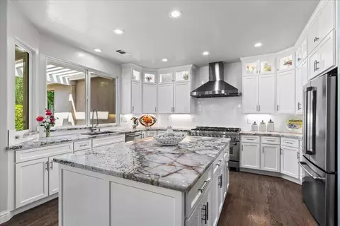 Kitchen - 1545 Thunderbird Dr, Modesto, CA 95356 photo 2 of 8