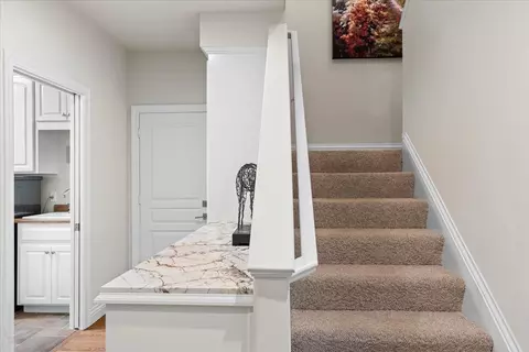 Entry Way - 1545 Thunderbird Dr, Modesto, CA 95356 photo 5 of 11