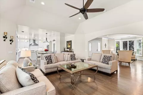Living - 1545 Thunderbird Dr, Modesto, CA 95356 photo 4 of 4
