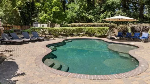 Exterior - 1545 Thunderbird Dr, Modesto, CA 95356 photo 16 of 20
