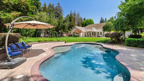 Exterior - 1545 Thunderbird Dr, Modesto, CA 95356 photo 18 of 20