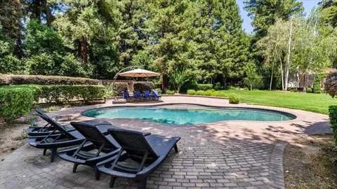 Exterior - 1545 Thunderbird Dr, Modesto, CA 95356 photo 17 of 20