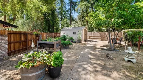 Exterior - 1545 Thunderbird Dr, Modesto, CA 95356 photo 14 of 20