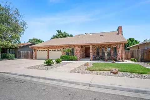 Exterior - 1620 Carleton Dr, Turlock, CA 95382 photo 2 of 10