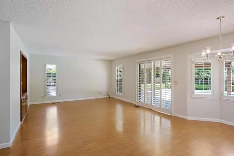 Living - 1620 Carleton Dr, Turlock, CA 95382 photo 4 of 6