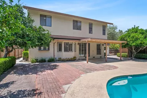 Exterior - 1620 Carleton Dr, Turlock, CA 95382 photo 6 of 10