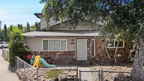 2601 Chester Dr, Modesto, CA 95350 photo 3