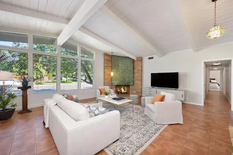 Living - 1807 Lambeth Way, Carmichael, CA 95608 photo 6 of 11