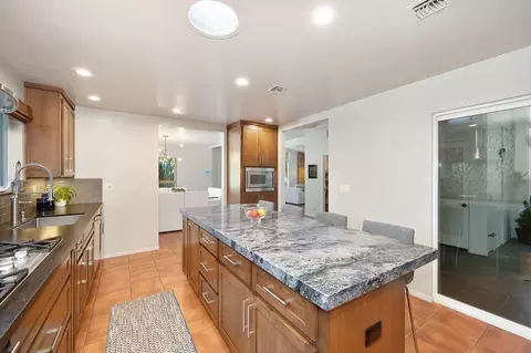 Kitchen - 1807 Lambeth Way, Carmichael, CA 95608 photo 6 of 7