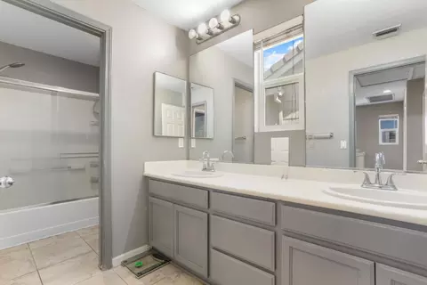 Entry Way - 951 Kennedy Pl, Tracy, CA 95377 photo 2 of 2