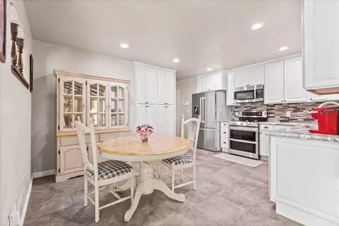 1109 Valeriewood Way, Modesto, CA 95355 photo 18