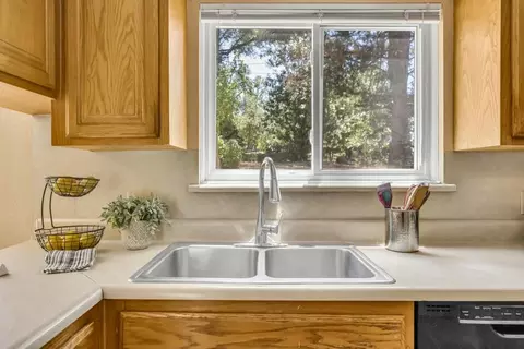7630 Barnes Ln, Loomis, CA 95650 photo 5