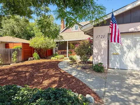 1721 Tea Pl, Davis, CA 95618 photo 2