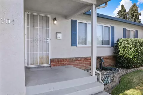 704 Ribier Ave, Lodi, CA 95240 photo 2
