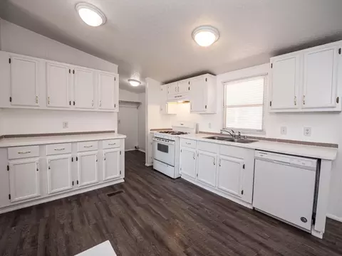 2545 E Ave I #6, Lancaster, CA 93535 photo 11