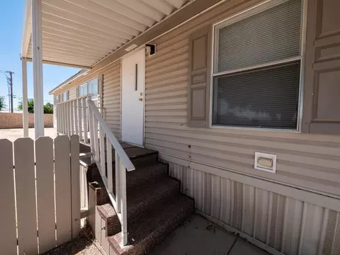 2545 E Ave I #6, Lancaster, CA 93535 photo 4