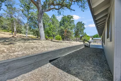 1587 American River Trl, Cool, CA 95614 photo 4