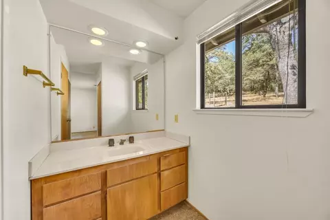 1587 American River Trl, Cool, CA 95614 photo 25