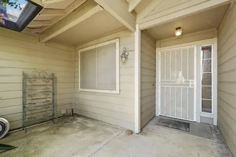 211 Wren Dr, Galt, CA 95632 photo 4
