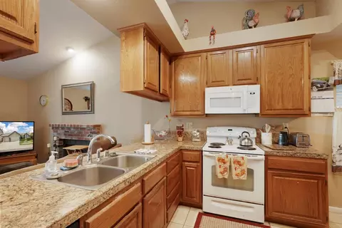 211 Wren Dr, Galt, CA 95632 photo 11