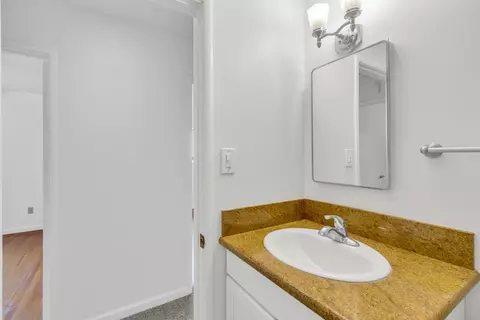 Bath - 6441 Saint James Dr, Carmichael, CA 95608 photo 4 of 4