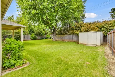 Exterior - 6441 Saint James Dr, Carmichael, CA 95608 photo 5 of 13