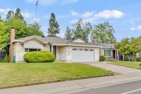 Exterior - 6441 Saint James Dr, Carmichael, CA 95608 photo 3 of 13