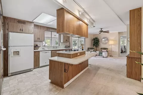 Kitchen - 340 Stonebrook Dr, Folsom, CA 95630 photo 1 of 7
