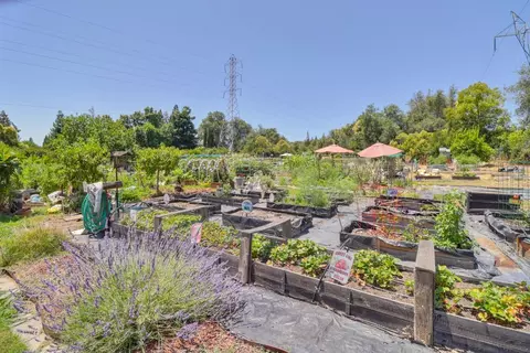 View/Area - 340 Stonebrook Dr, Folsom, CA 95630 photo 5 of 5