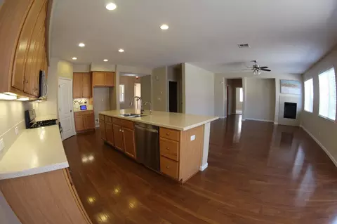 321 Summer Phlox Ln, Patterson, CA 95363 photo 4