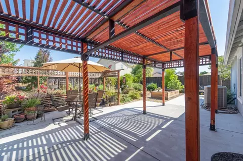 2765 Tapestry St, Manteca, CA 95337 photo 32