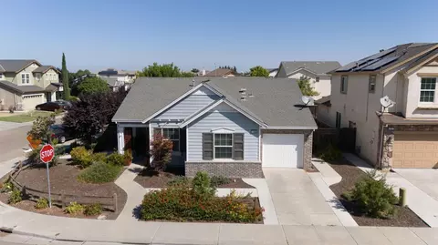 2765 Tapestry St, Manteca, CA 95337 photo 2