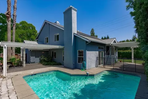 2201 Longview Dr, Roseville, CA 95747