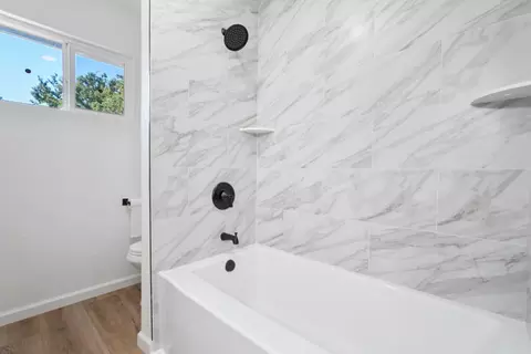 Bath - 1908 Serena Ave, Modesto, CA 95355 photo 3 of 4