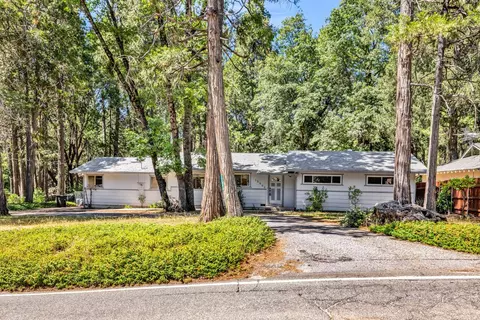 12600 Banner Lava Cap Rd, Nevada City, CA 95959