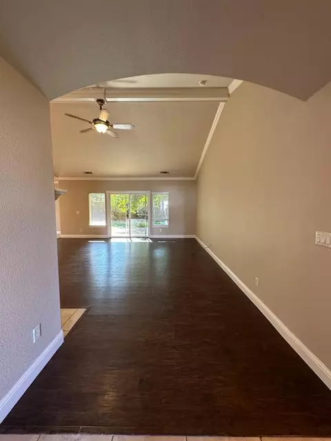 2133 Darsha, Redding, CA 96003 photo 3