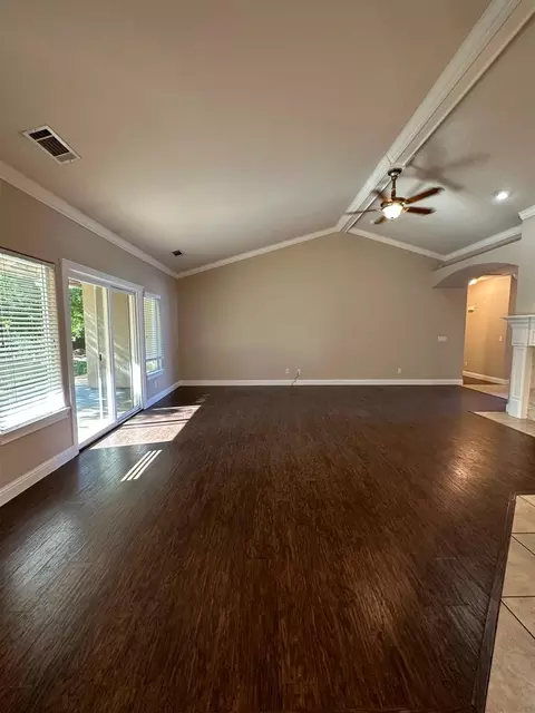 2133 Darsha, Redding, CA 96003 photo 5